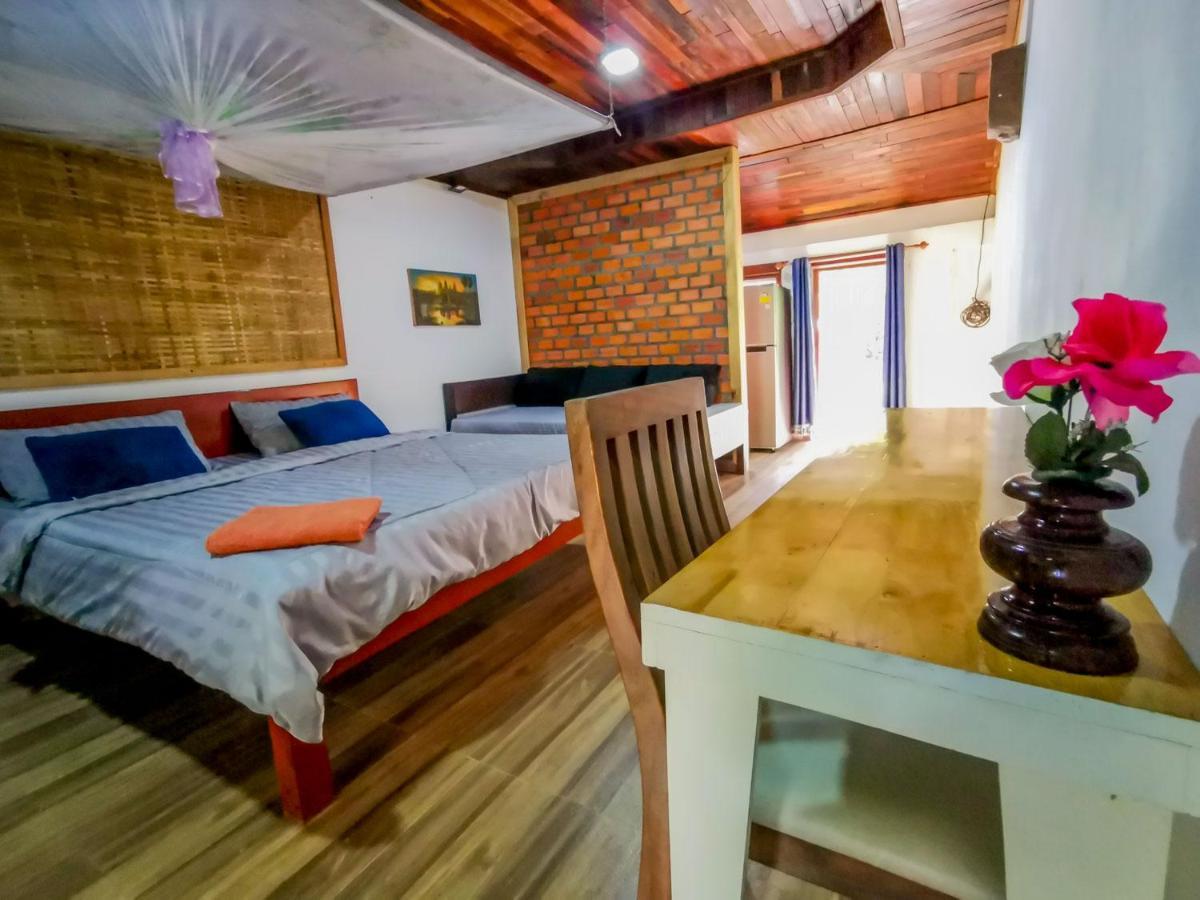 Yi Family Homestay Ciudad de Siem Riep Exterior foto
